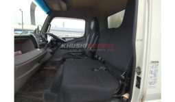 
Mitsubishi Canter 2017 full									