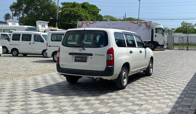 
								Toyota Probox 2017 full									