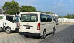 
										Toyota Hiace 2017 full									