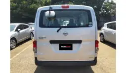 
Nissan NV200 2017 full									