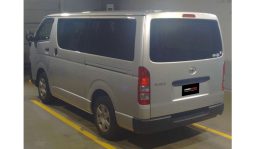 
Toyota Hiace 2017 full									