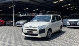 
										Toyota Probox 2017 full									