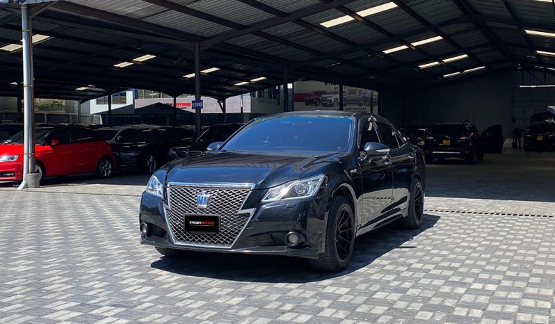 
Toyota Crown Athlete 2014 full									