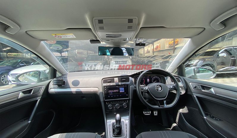 
Volkswagen Golf Alltrack 2018 full									