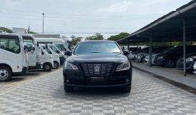 Toyota Crown Royal saloon 2014