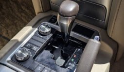 
										Toyota Land Cruiser ZX V8 2018 full									