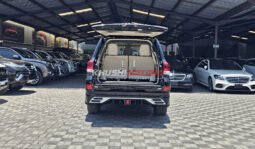 
										Toyota Land Cruiser ZX V8 2018 full									