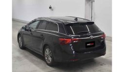 
										Toyota Avensis Wagon 2018 full									