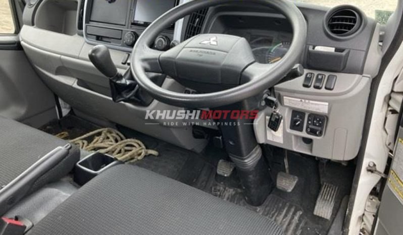 
								Mitsubishi Canter 2018 full									