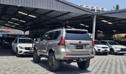 
										Toyota Land Cruiser Prado 2018 full									