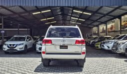 
										Toyota Land Cruiser ZX V8 2018 full									