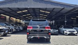 
										Toyota Land Cruiser ZX V8 2018 full									