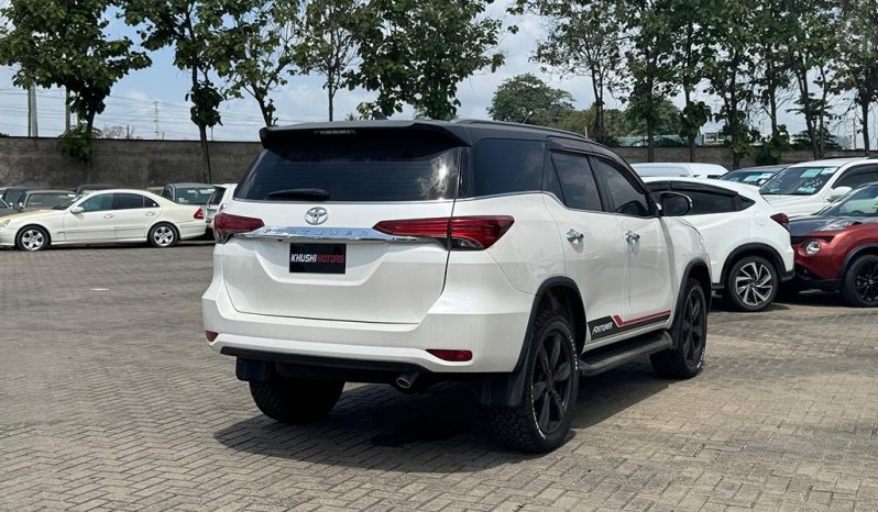 
Toyota Fortuner 2017 full									