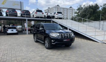 Toyota Land Cruiser Prado VX 2022