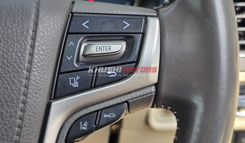 
Toyota Land Cruiser Prado 2018 full									