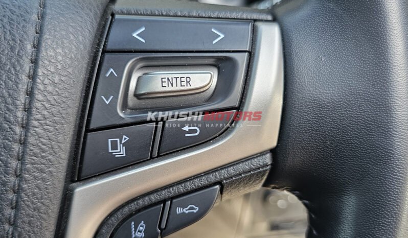 
								Toyota Land Cruiser ZX V8 2018 full									