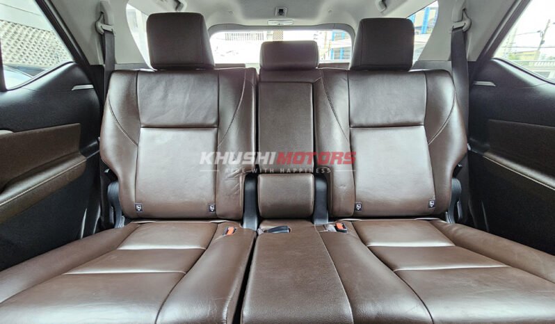 
								Toyota Fortuner 2017 full									