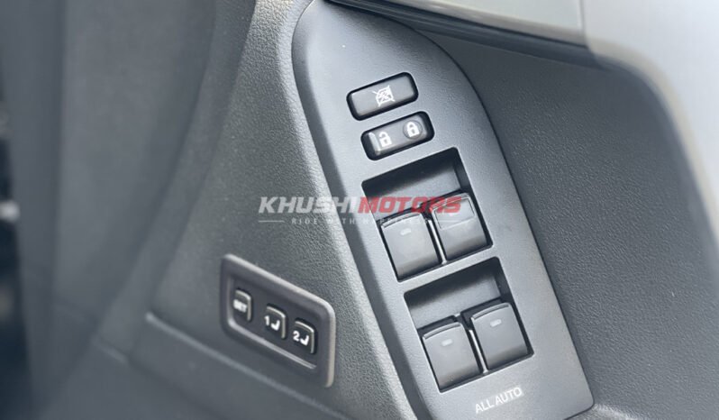 
								Toyota Land Cruiser Prado VX 2022 full									