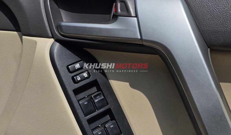 
Toyota Land Cruiser Prado 2018 full									