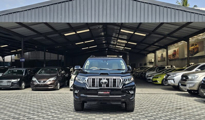 
Toyota Land Cruiser Prado 2018 full									