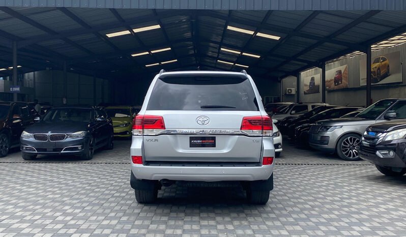 
								Toyota Land Cruiser VXR 2017 full									