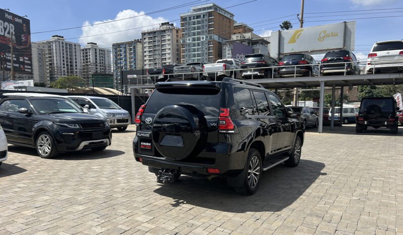 
								Toyota Land Cruiser Prado VX 2022 full									