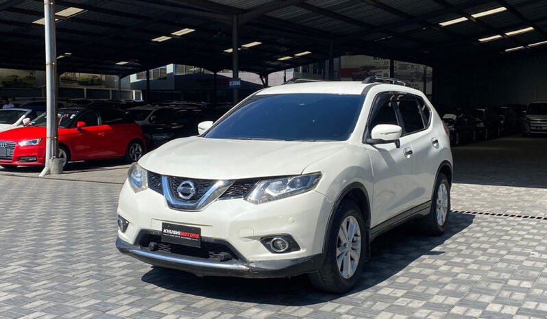 
								Nissan Xtrail 2015 full									