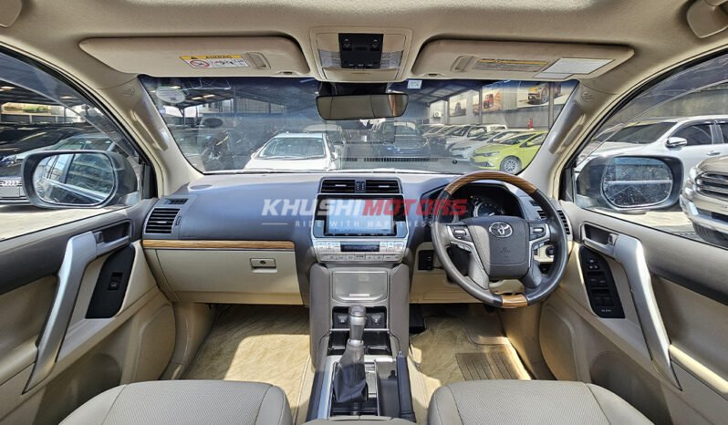 
Toyota Land Cruiser Prado 2018 full									