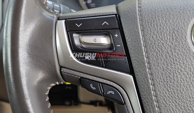 
Toyota Land Cruiser Prado 2018 full									