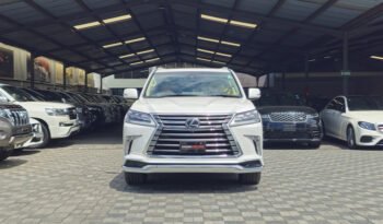Lexus LX570 2019
