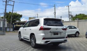 Lexus LX570 2019