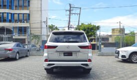 Lexus LX570 2019