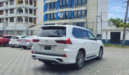 Lexus LX570 2019 full