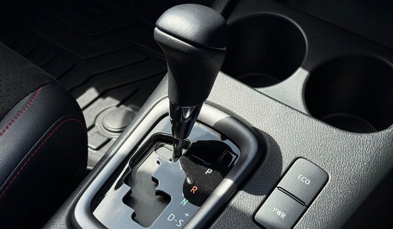 Toyota Hilux D Cabin 2022 full