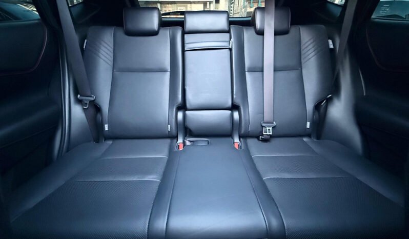 
								Toyota Harrier 2018 full									