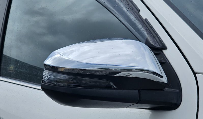 
Toyota Hilux D Cabin 2017 full									