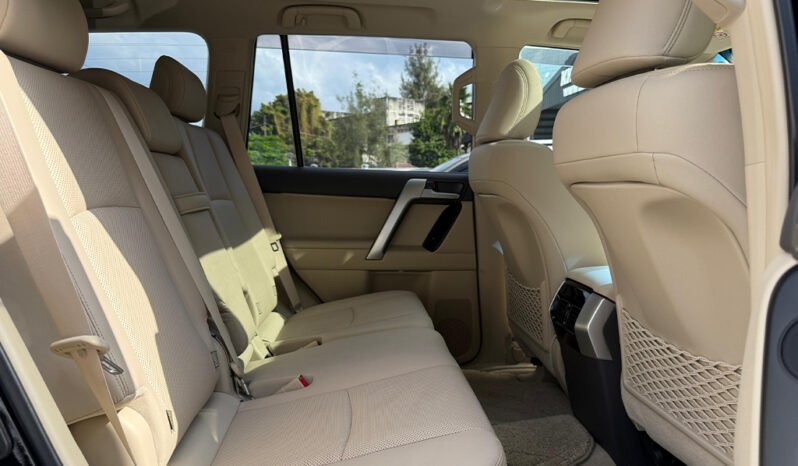 
Toyota Land Cruiser Prado 2018 full									