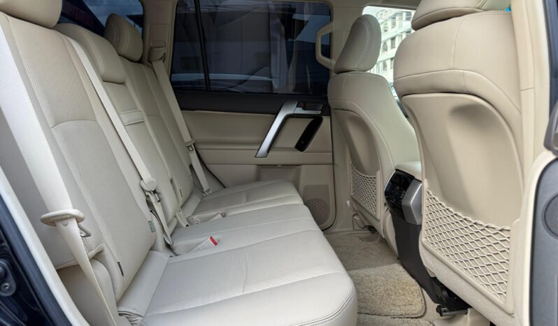 
Toyota Land Cruiser Prado 2018 full									