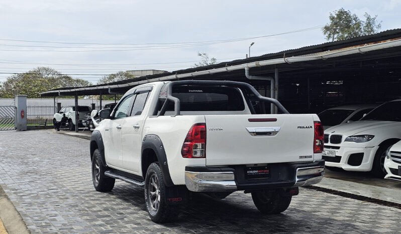 
Toyota Hilux D Cabin 2017 full									