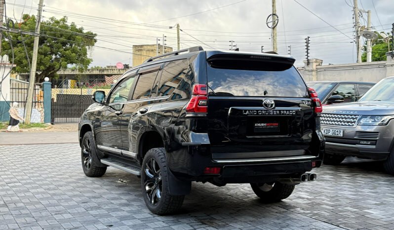 
Toyota Land Cruiser Prado 2018 full									