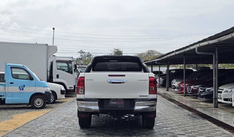 
Toyota Hilux D Cabin 2017 full									
