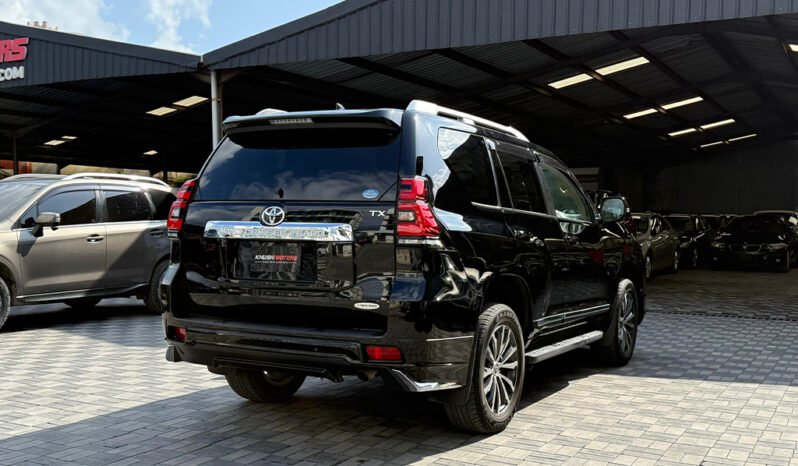 
Toyota Land Cruiser Prado 2018 full									