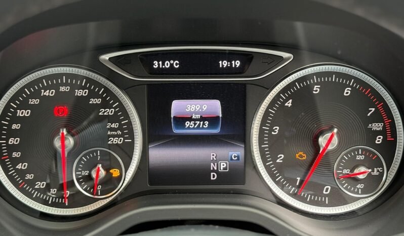 Mercedes Benz A180 2018 full