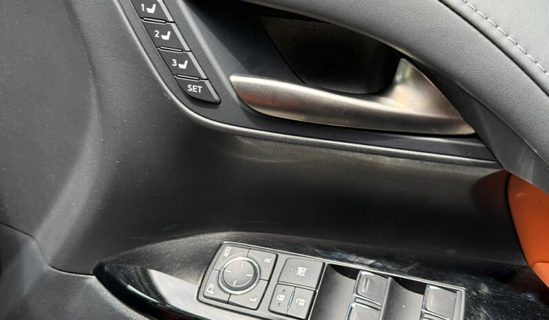 Lexus LX570 2019 full