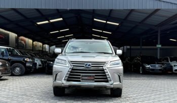 Lexus LX570 2019