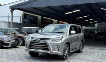 Lexus LX570 2019