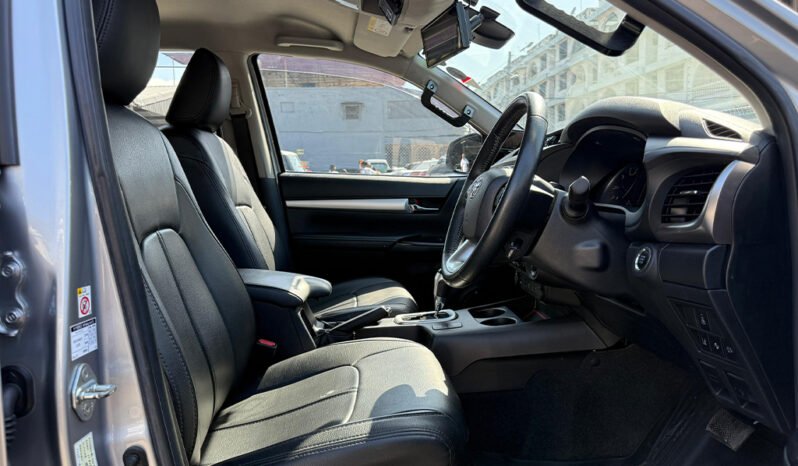 
Toyota Hilux D Cabin 2018 full									