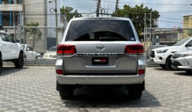 Toyota Land Cruiser ZX V8 2018