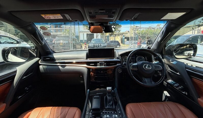 Lexus LX570 2019 full