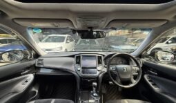 Toyota Crown Athlete S 2018 full